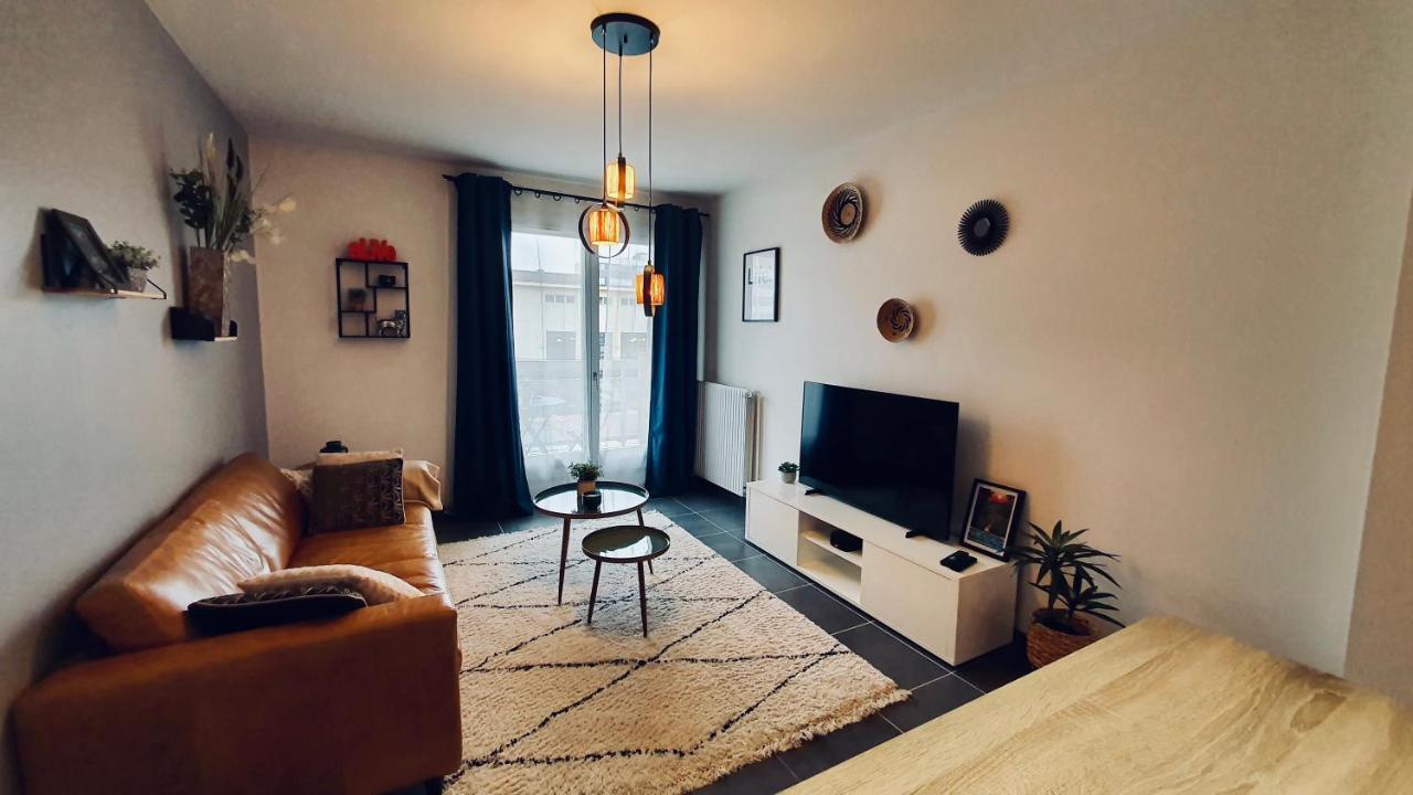 Le Continental Beau T2 Plein Centre + Parking Apartment Annecy Luaran gambar