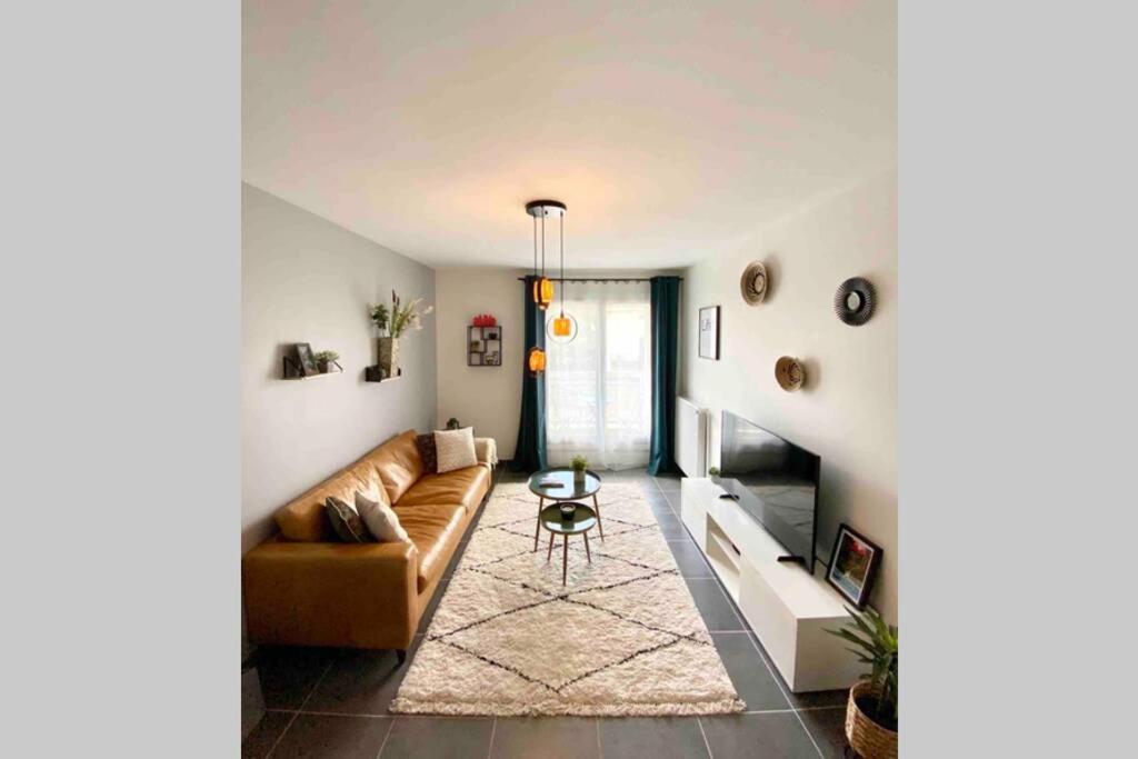 Le Continental Beau T2 Plein Centre + Parking Apartment Annecy Luaran gambar